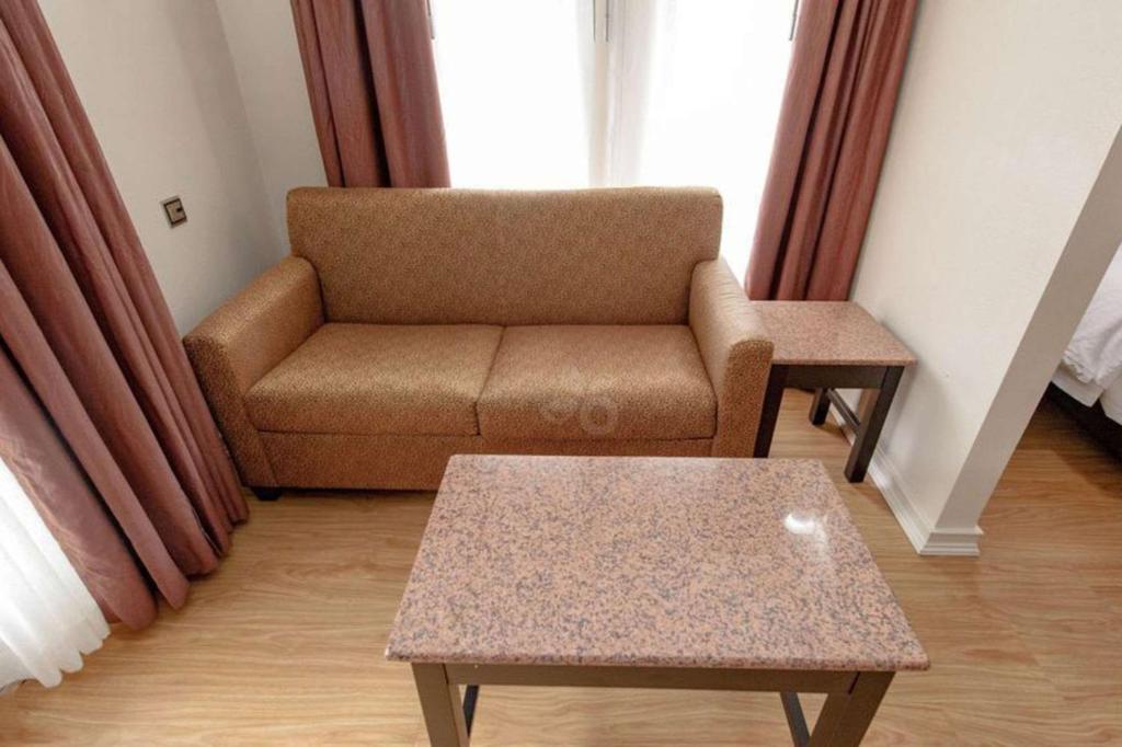 Гостиная зона в Quality Inn & Suites