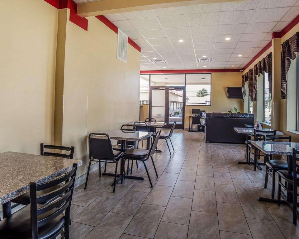 Restaurace v ubytování Econo Lodge St George North - Near Pioneer Park