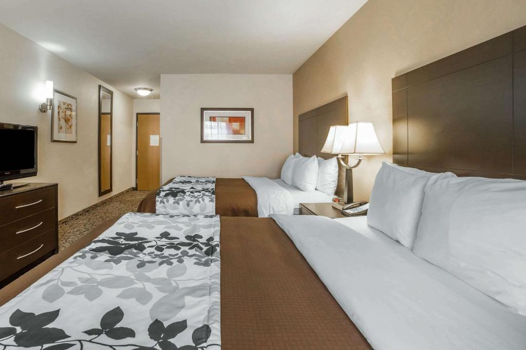 Postel nebo postele na pokoji v ubytování Sleep Inn Provo near University