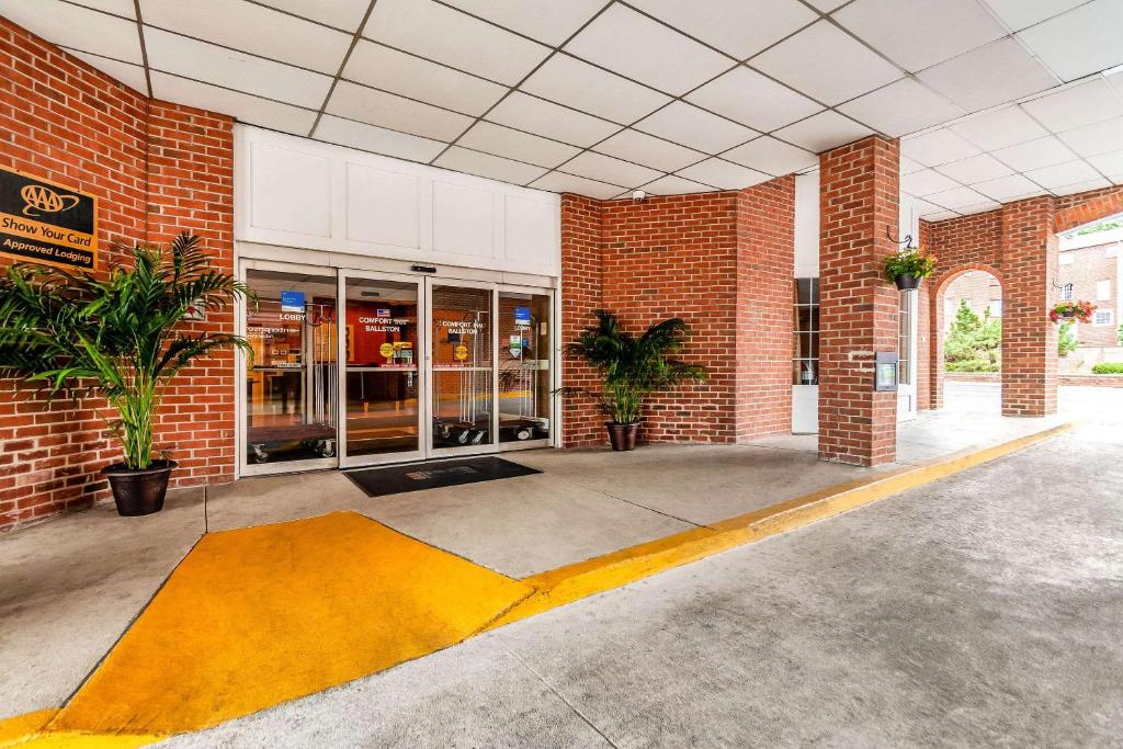 Fotografie z fotogalerie ubytování Comfort Inn Ballston v destinaci Arlington
