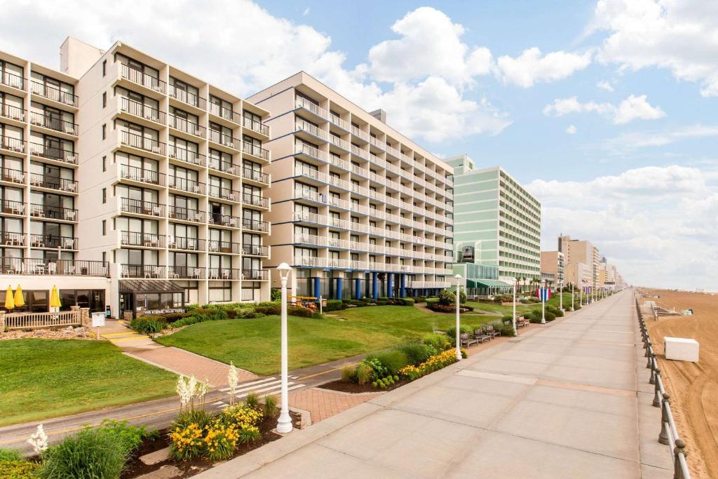 Coastal Hotel & Suites Virginia Beach - Oceanfront photo