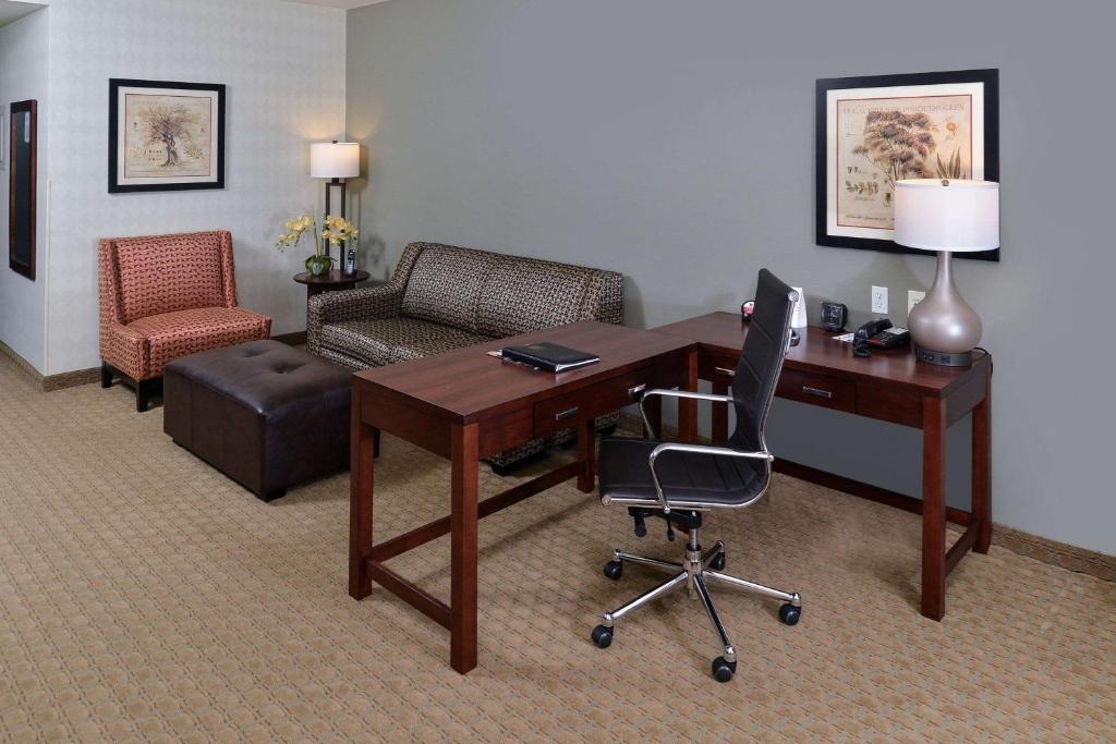 Posezení v ubytování Comfort Suites Airport Tukwila Seattle