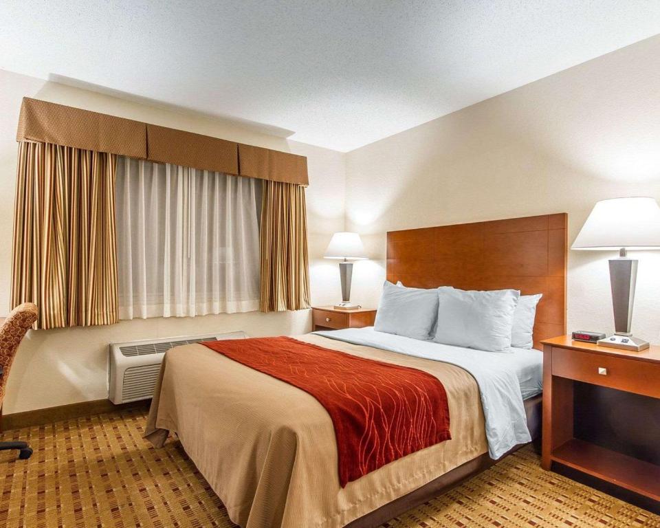 Quality Inn & Suites Eau Claire University Area - Suíte Queen - Não Fumante