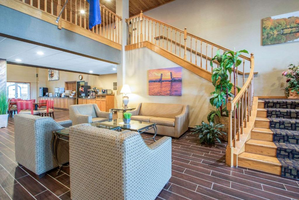 Comfort Suites Wisconsin Dells Area, Portage (updated prices 2025)