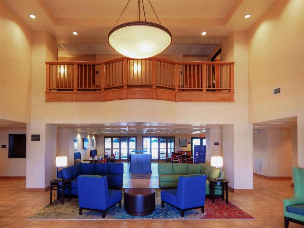 Comfort Inn & Suites Sheridan photo