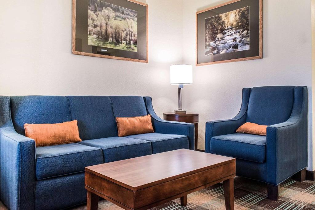 Comfort Inn & Suites Sheridan photo