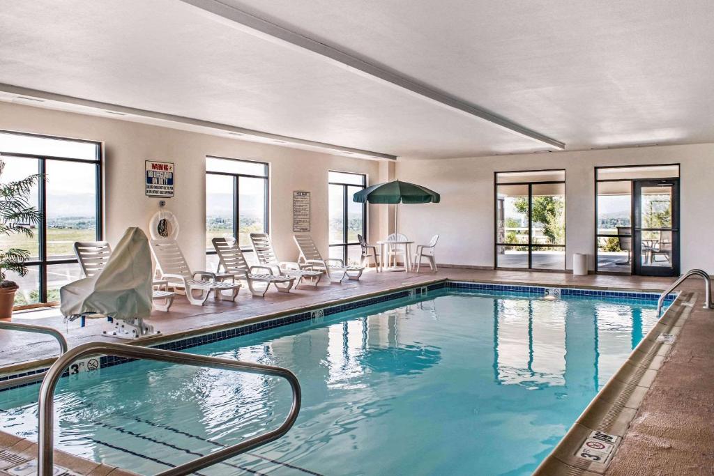 Comfort Inn & Suites Sheridan photo