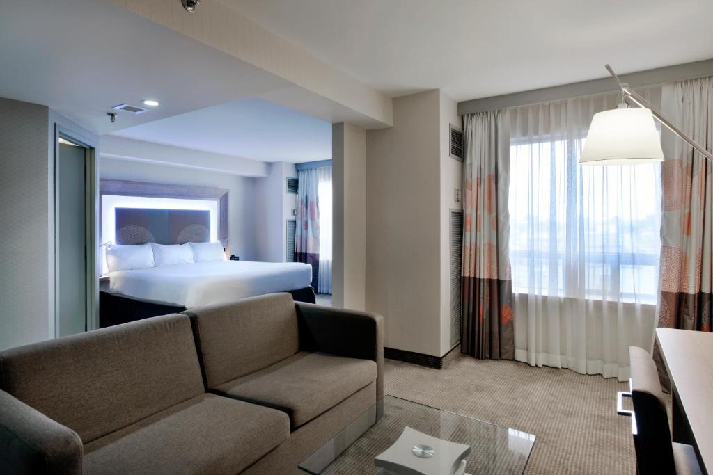 Novotel Ottawa City Centre Hotel