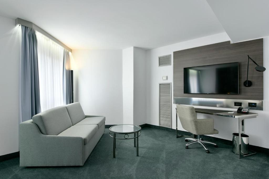 DoubleTree by Hilton Ottawa Downtown - Resim 45