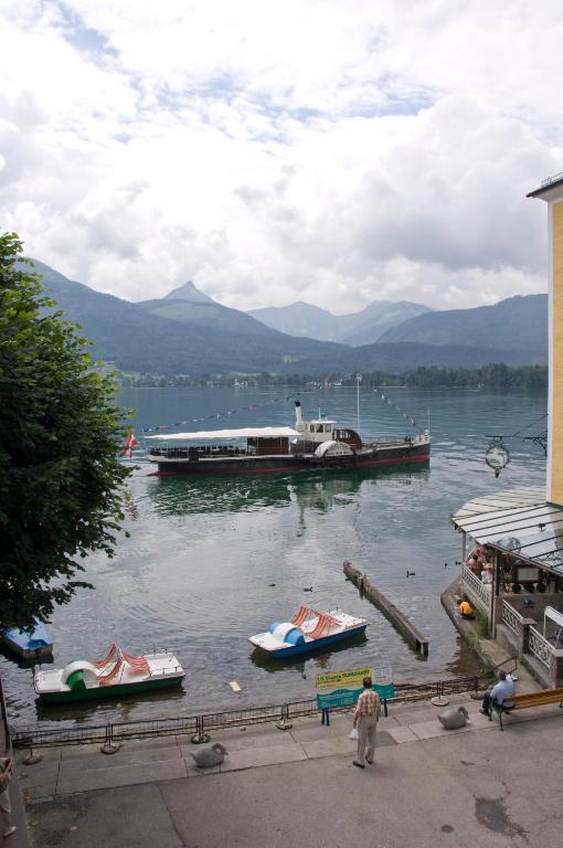 Hotel Weisser Hirsch - 11