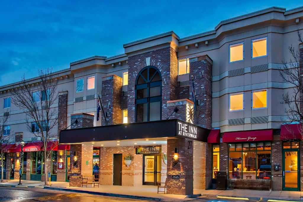 a building on the corner of a street at The Inn at Riverwalk in Edwards