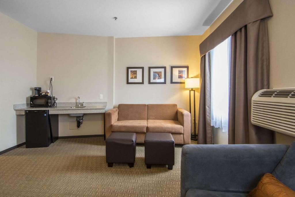 Comfort Suites - Resim 43