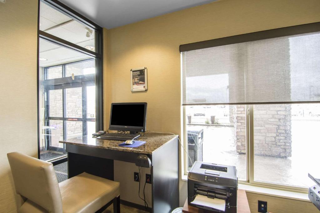 Comfort Suites - Resim 36