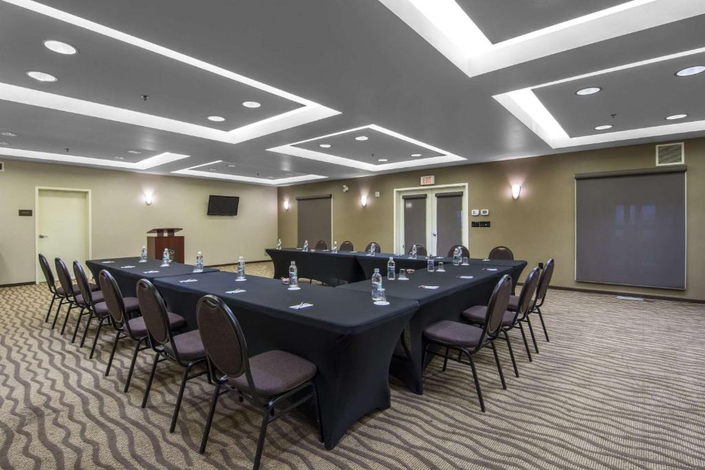 Comfort Suites - Resim 21