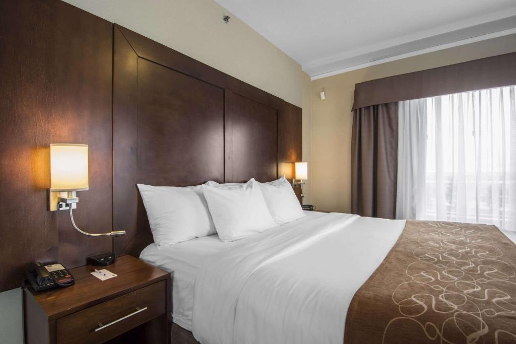 Comfort Suites - Resim 18