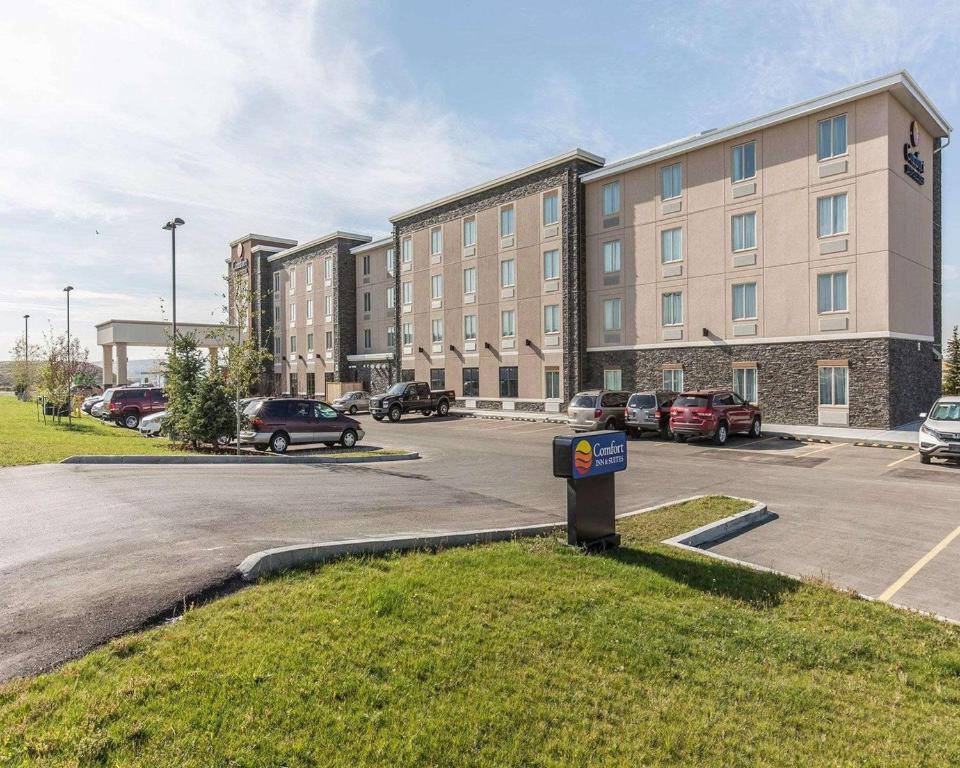 Comfort Inn & Suites Airport North - Resim 6