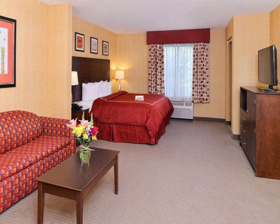 Quality Suites - 