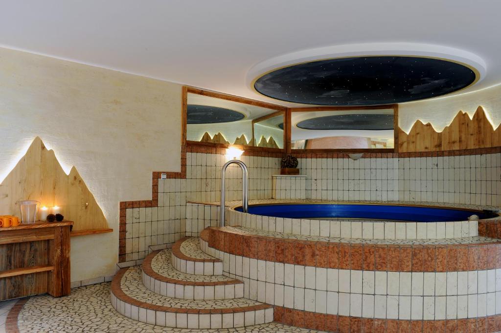 Fotografie z fotogalerie ubytování Hotel Wildschütz v destinaci San Leonardo in Passiria