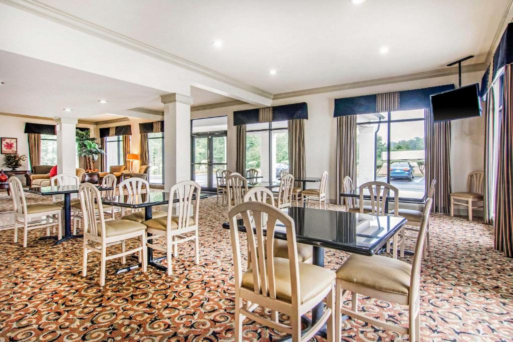 Rodeway Inn La Grange East photo