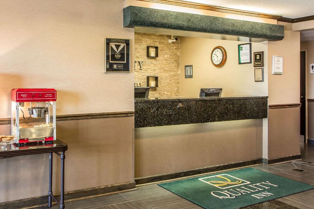 Vstupní hala nebo recepce v ubytování Quality Inn Elgin I-90