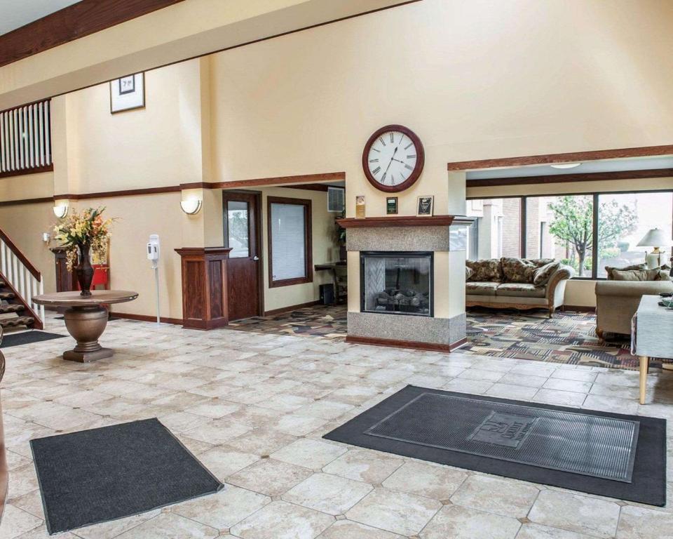 Gallery image of Baymont by Wyndham Greenfield in Greenfield
