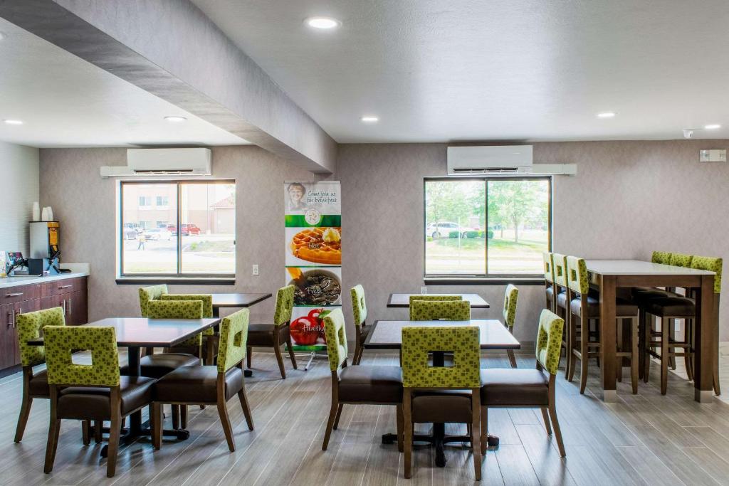 Posezení v ubytování Quality Inn Plainfield - Indianapolis West
