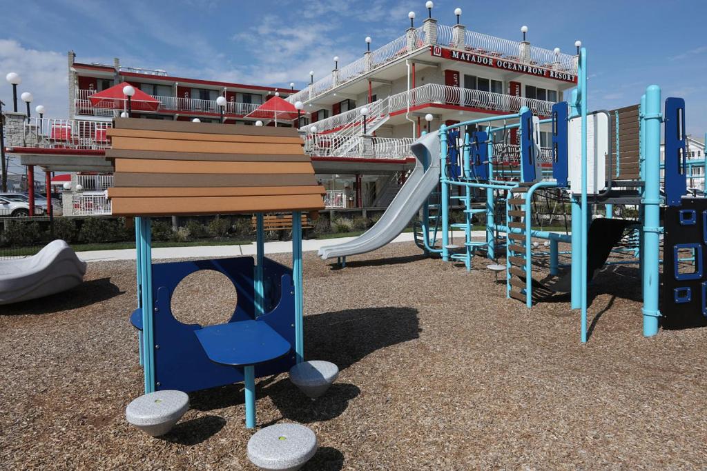 Herní místnost nebo prostor pro děti v ubytování Matador Oceanfront Resort