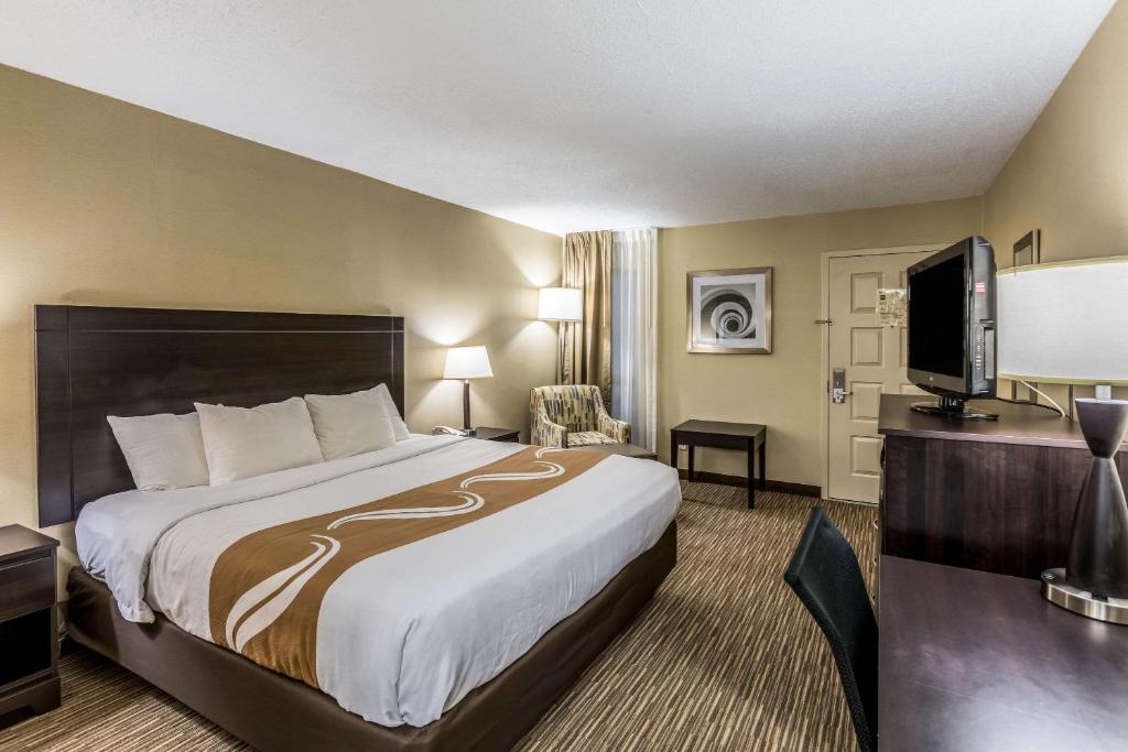 Quality Inn University Lansing - 