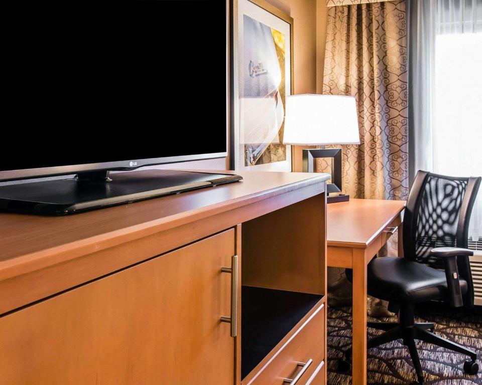 Quality Inn & Suites Warren - Detroit - Room King - Non Fumeur
