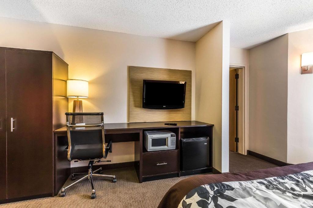 Sleep Inn Springfield South I60 near Medical District - King Suite - Non-Smoking