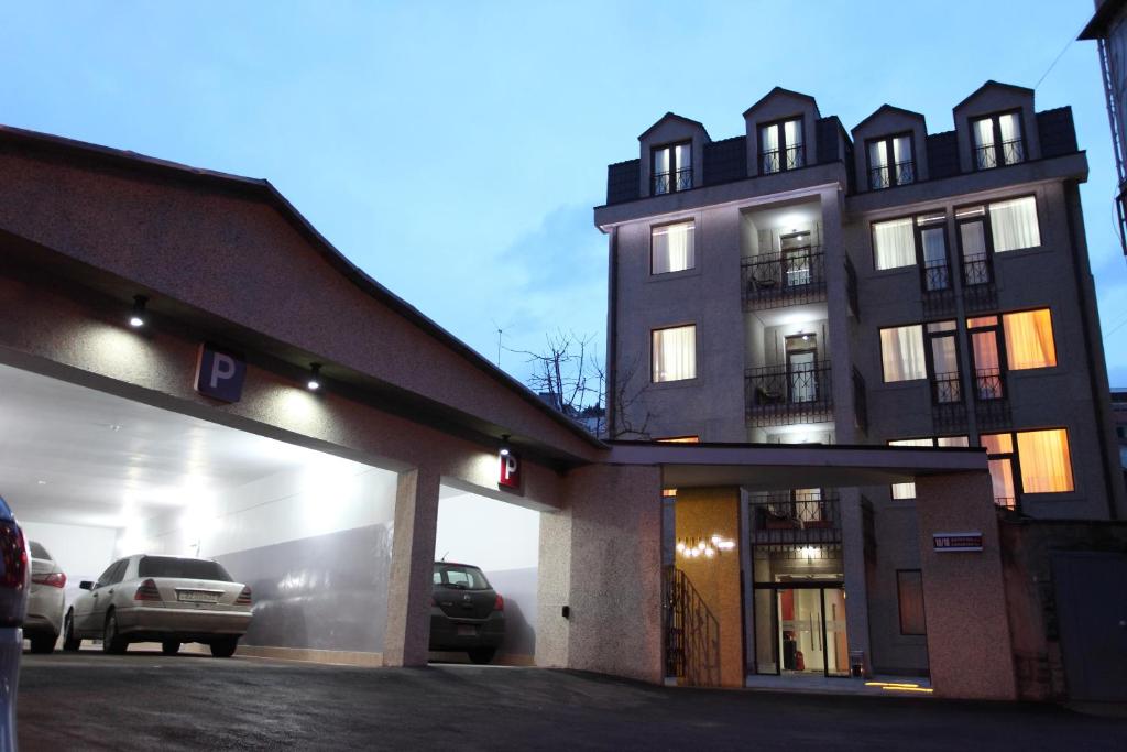 Budova, kde se hotel nachází