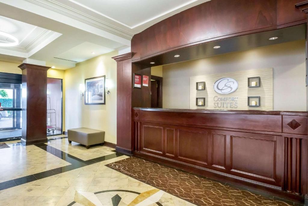 Vstupní hala nebo recepce v ubytování Comfort Suites at Woodbridge