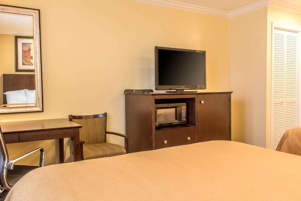Quality Inn near Mountain Creek photo