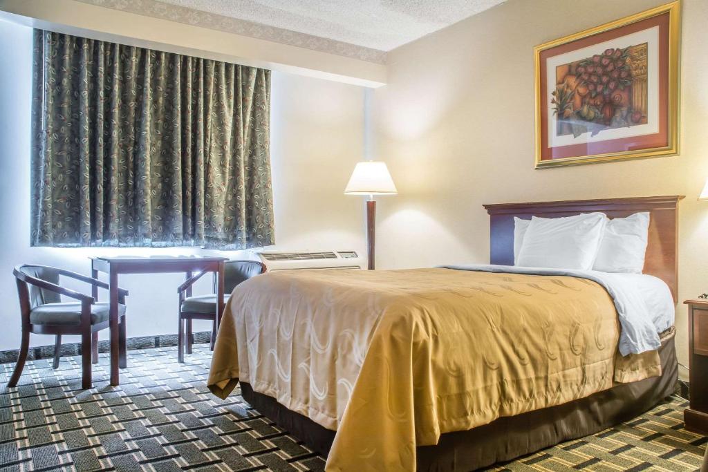 Quality Inn & Suites Palm Island Indoor Waterpark - Tweepersoonskamer Met Twee Tweepersoonsbedden - Niet Roken