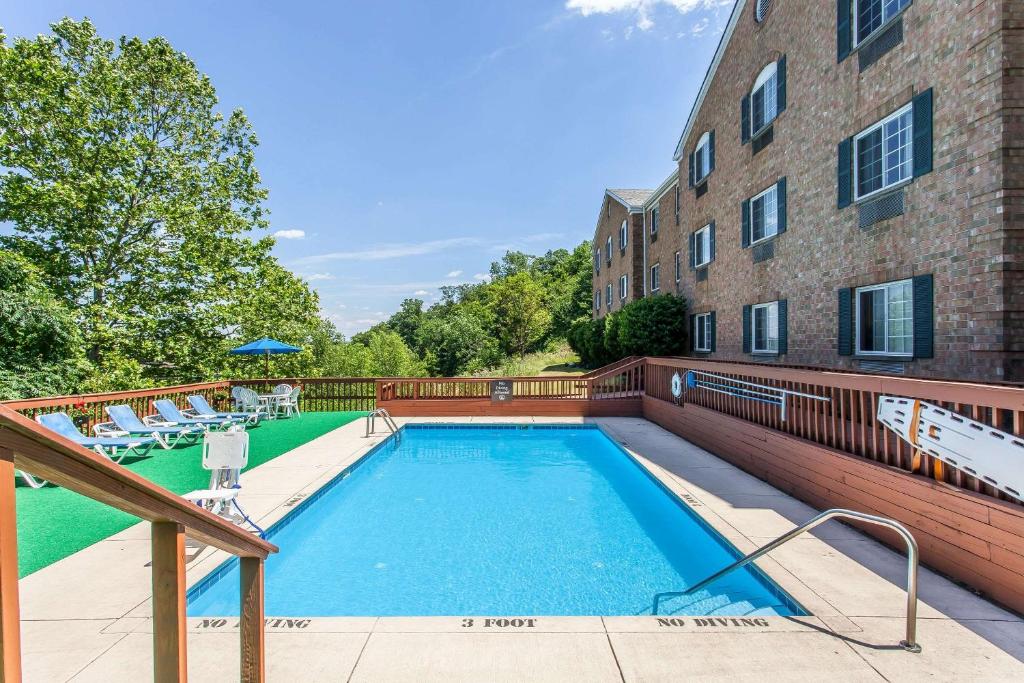 Comfort Inn Independence - Cleveland photo