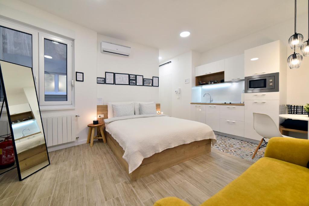 Fishnjak Apartments - 3