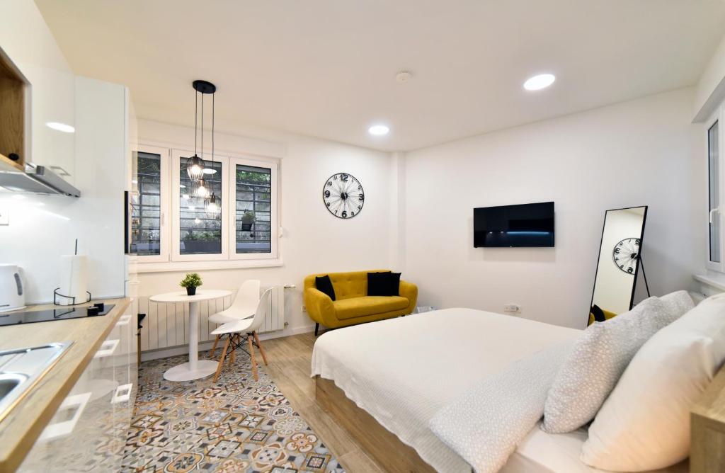 Fishnjak Apartments - 2