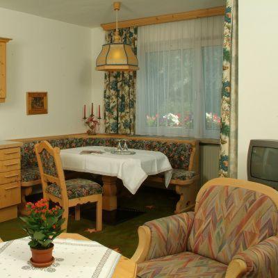 A seating area at Hotel-Garni Stern - bed & breakfast & more