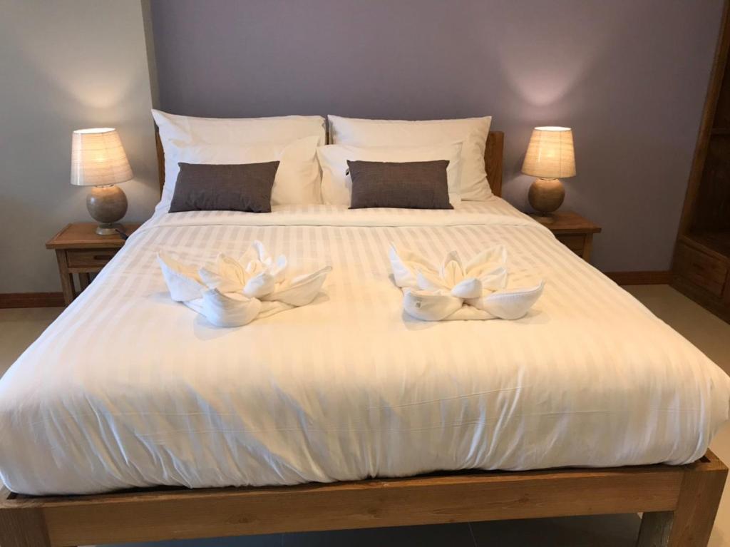 Look at Home Lamphun - Suite Avec Vue Sur La Piscine