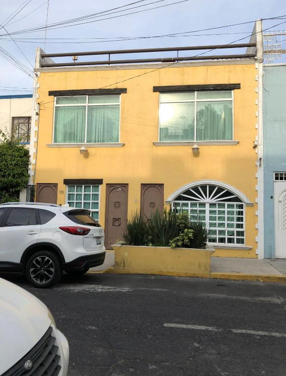 Apartment Hermosa Casa cerca de la Basilica de Guadalupe, Mexico City