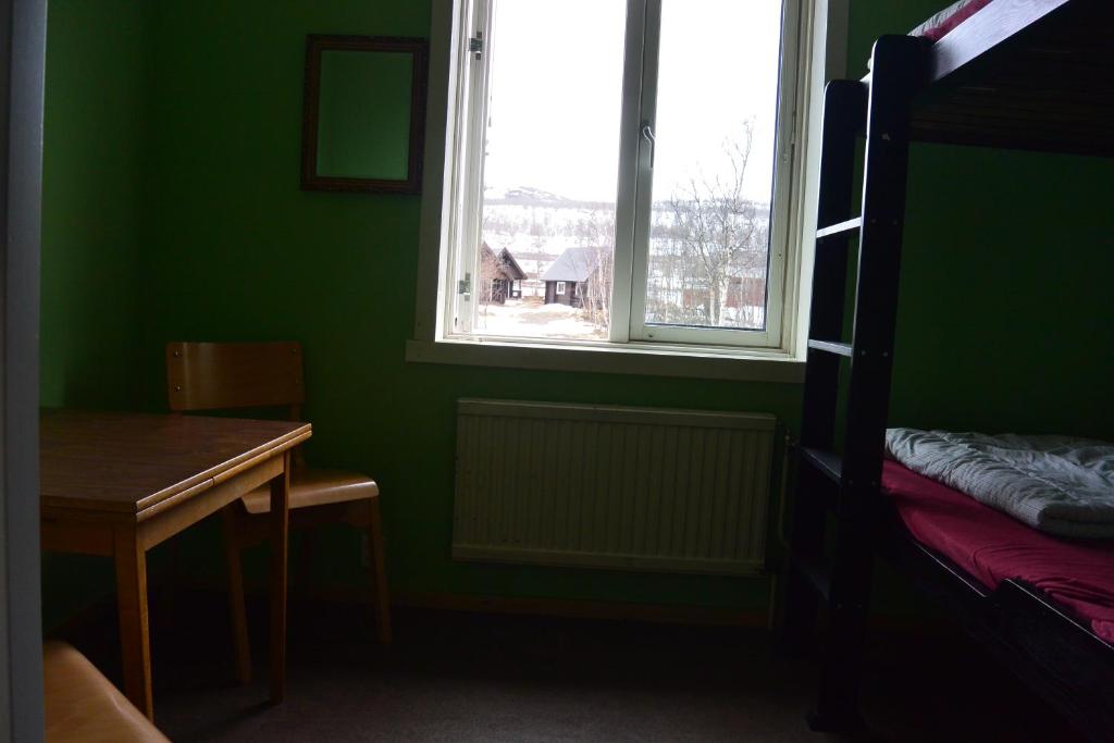 Posezení v ubytování Abisko net Hostel & Huskies