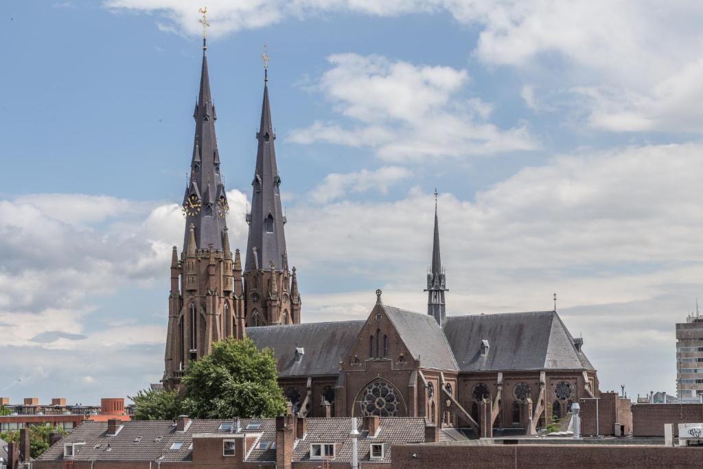 Nespecifikovaný výhled na destinaci Eindhoven nebo výhled na město při pohledu z hotelu