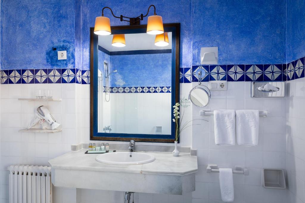 Parador de Arcos de la Frontera - 11