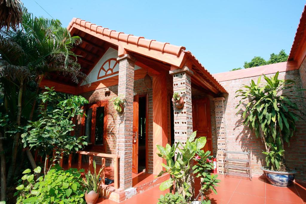 Ninh Binh Mountain View Homestay & Restaurant - 3