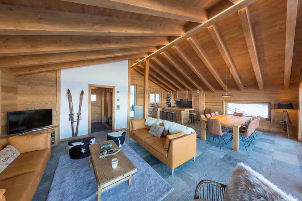 Oak Tree Chalet - on the ski slope - luxury! - Resim 13