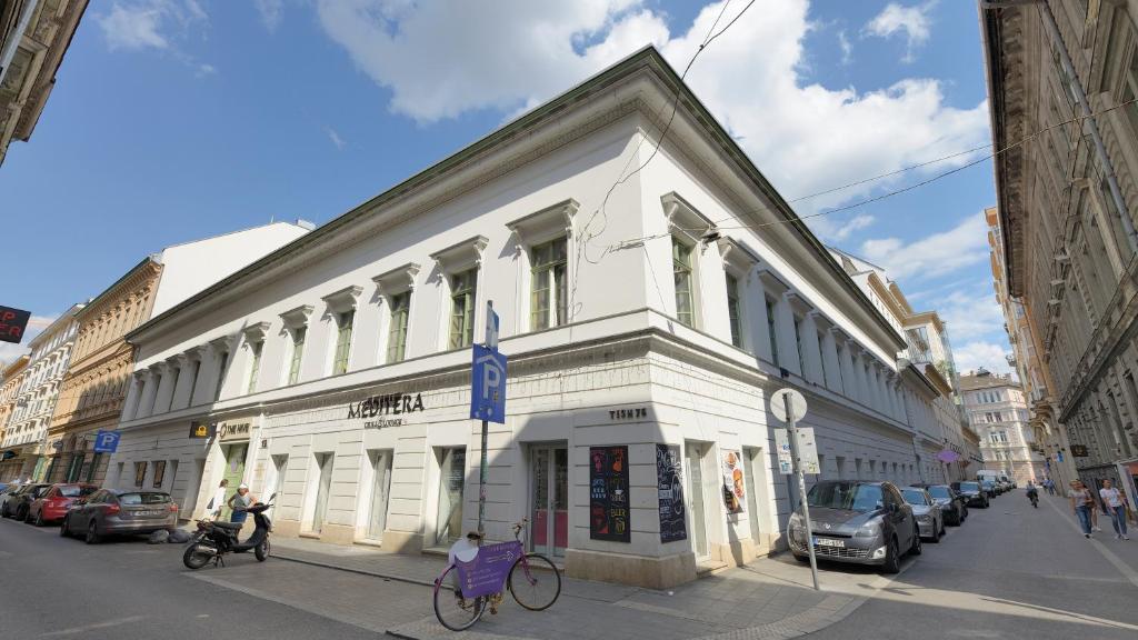 Okolí hostelu