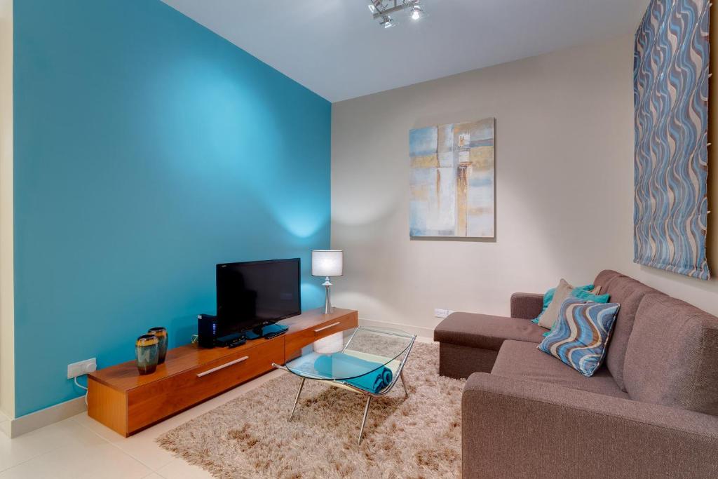 Luxury Apartment, Prime Location in St Julians - отзывы и видео