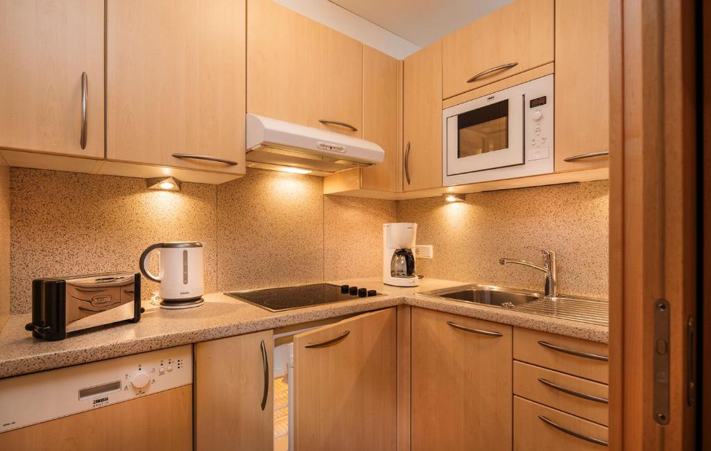 Kuchyňa alebo kuchynka v ubytovaní Gästehaus Europa