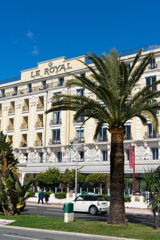 Hôtel Le Royal Promenade des Anglais - Resim 25