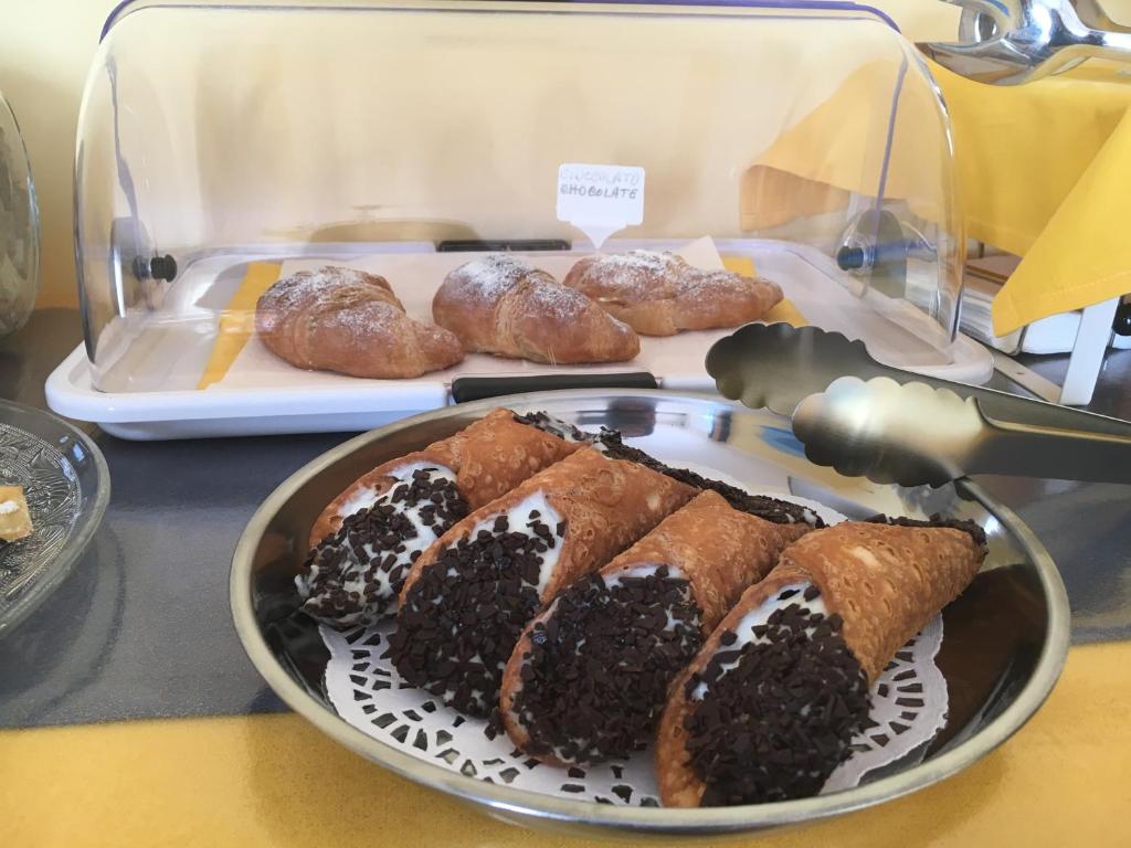 Jedlo v ubytovaní bed & breakfast alebo blízkom okolí